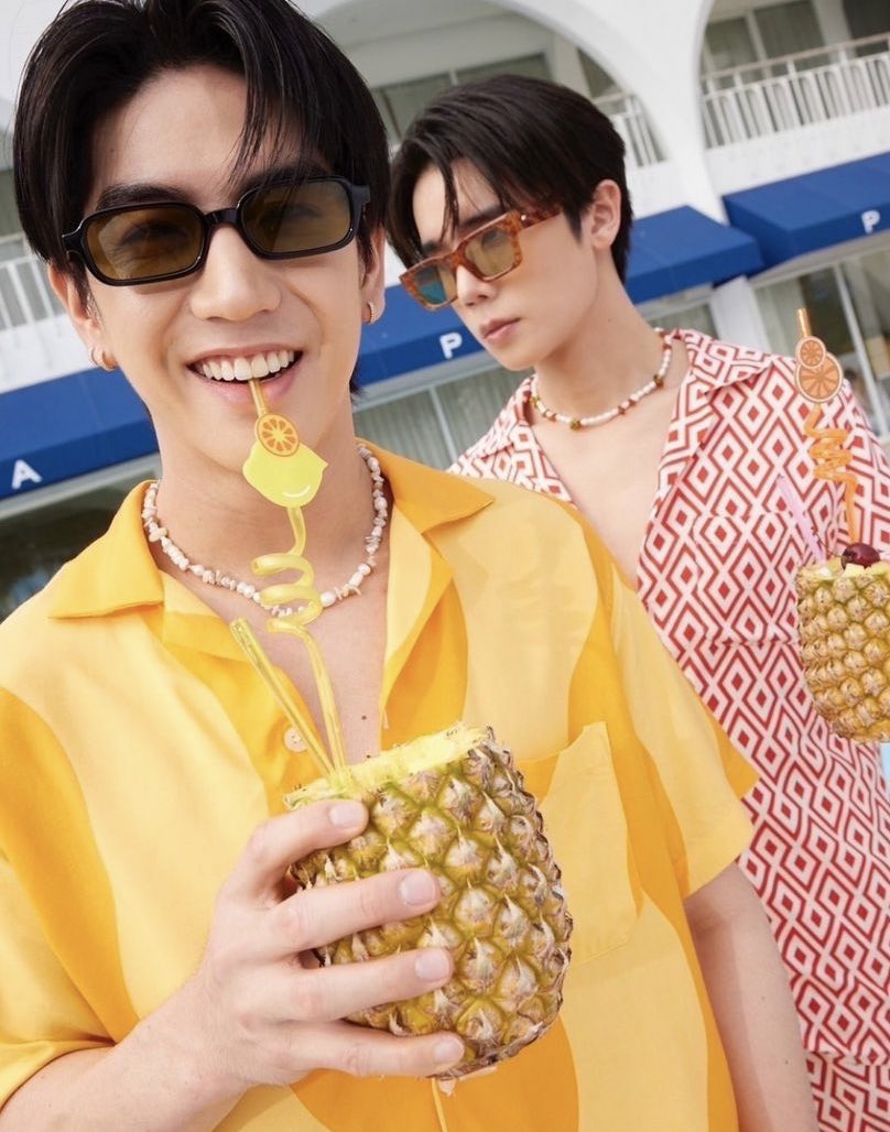 Quad22Thailand's tweet photo. #LeSpecs as worn by K. #SeaTawinan and #JimmyJitaraphol on their first Photobook | #JOYOUS • Cr.😎 #Vocstyle
Eyewear Distributed by @quad22_thailand
#LeSpecsthailand #sunglasses #quad22 #quad22thailand #lespecseyewear #จิมมี่ซี #JoyousxJimmySea #JimmySea https://t.co/E7qypm7tqv