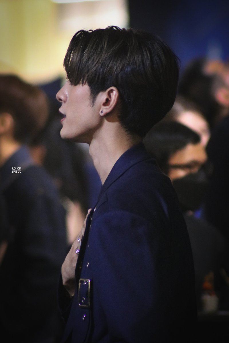 แม้ชั่วชีวิตของฉันที่มีจะเป็นอย่างไรก็ตาม แต่ฉันรอเพื่อพบเธอ

#TheBlueBoutiquewithXX
#XXSIVK #PorscheSivakorn