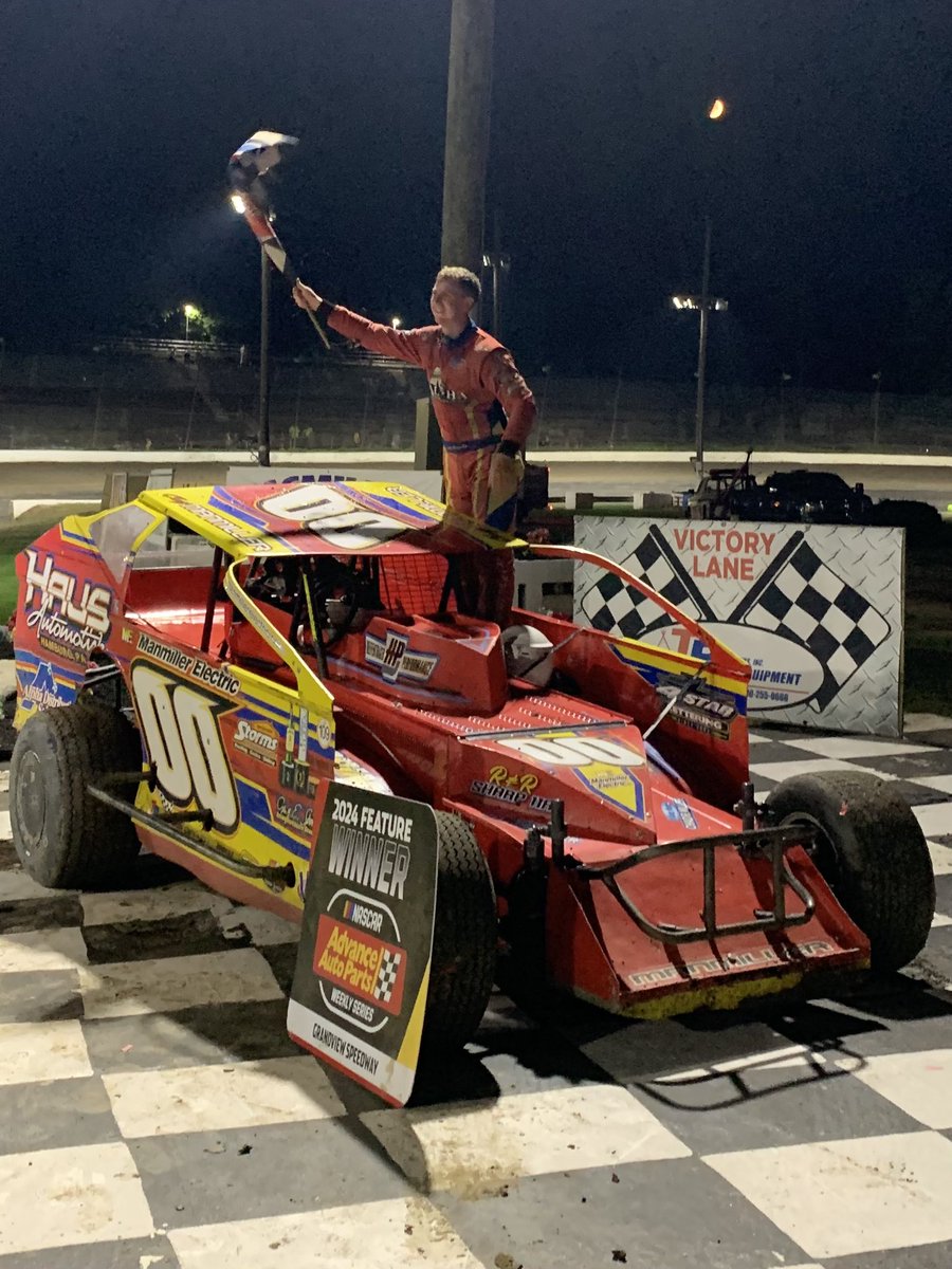mfegley00's tweet photo. Just want to congratulate @MainManmiller Cody MANMILLER on winning his first career Modified feature @gviewspeedway Grandview Speedway tonight!!! Job well done!! https://t.co/rw1gzNG39J