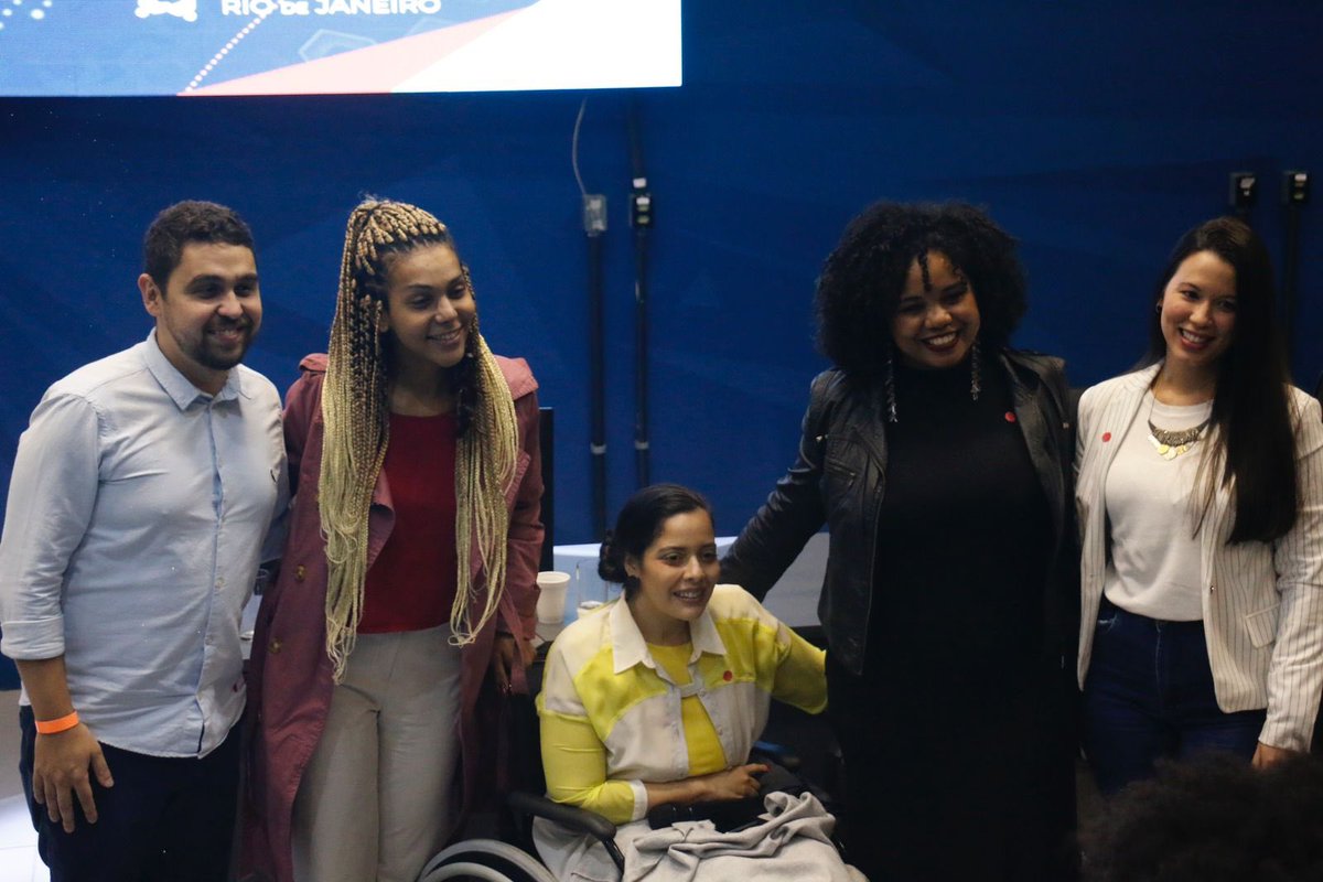 acjogos_rj's tweet photo. 🎮✨ O seminário da ACJOGOS-RJ foi um sucesso e inicia uma nova fase do setor de games no RJ! 🌟

O evento "Games: um RIO de Oportunidades" explorou como o RJ está se destacando no cenário 🇧🇷!✨

📸 @fififonfotos e @n_sou_fotógrafo

#ACJOGOSRJ #RioDeOportunidades #Games https://t.co/ObTXLFl7DC