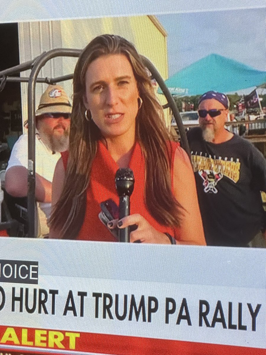 HeyRyannn's tweet photo. “We’re here on the scene with @DuckDynastyAE trying to figure out more” https://t.co/wlk0SeWh8j