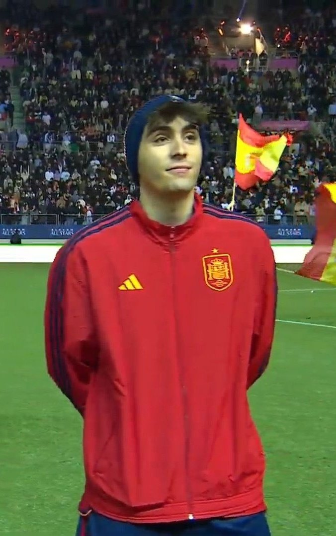bgl_kcz's tweet photo. Se dan cuenta que lo hemos visto en cada etapa y deporte diferente? 😭😭🫶🏻 https://t.co/KukTJ2jZ98