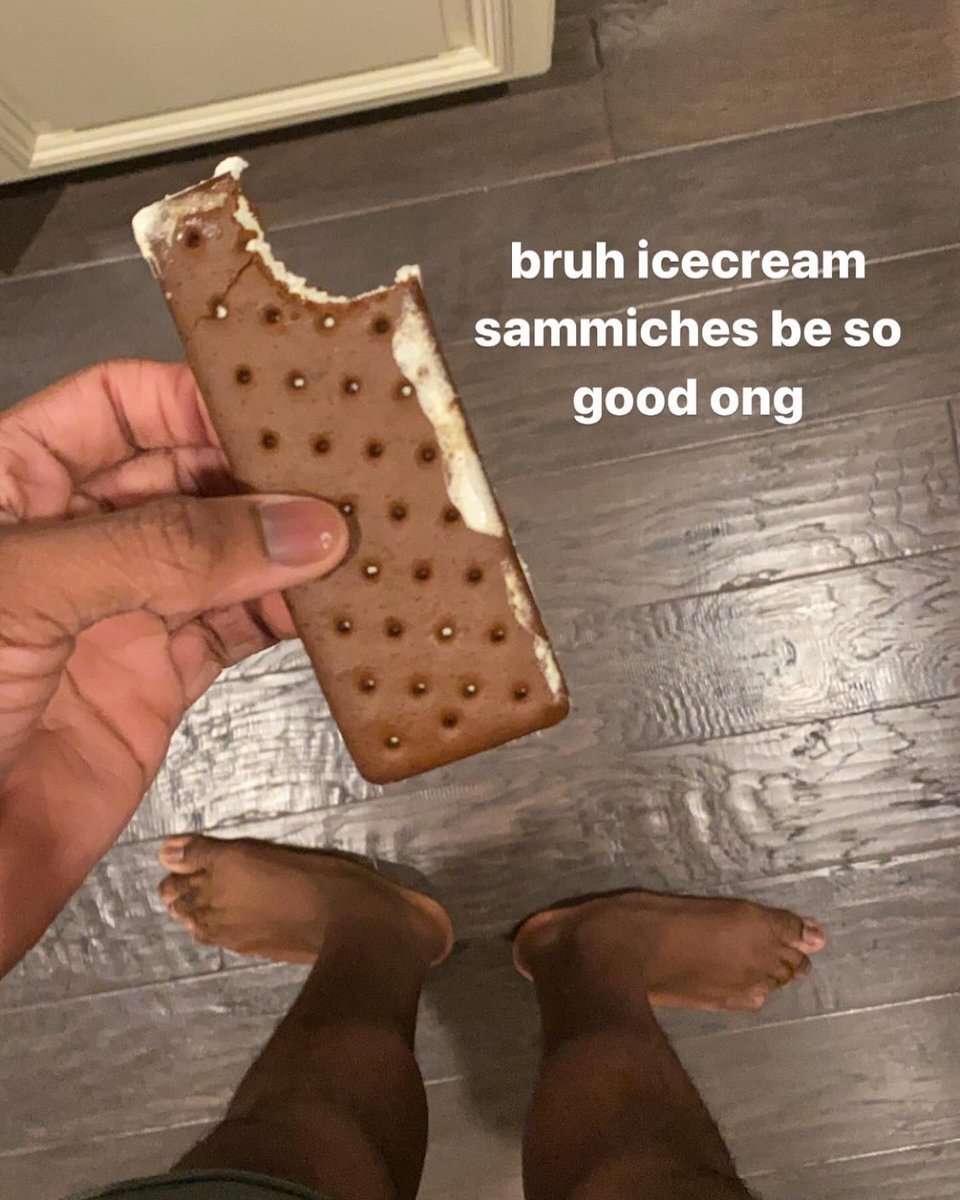 messedupfoods's tweet photo. Bro thinks he's a 2D character https://t.co/ykckgTiZd1