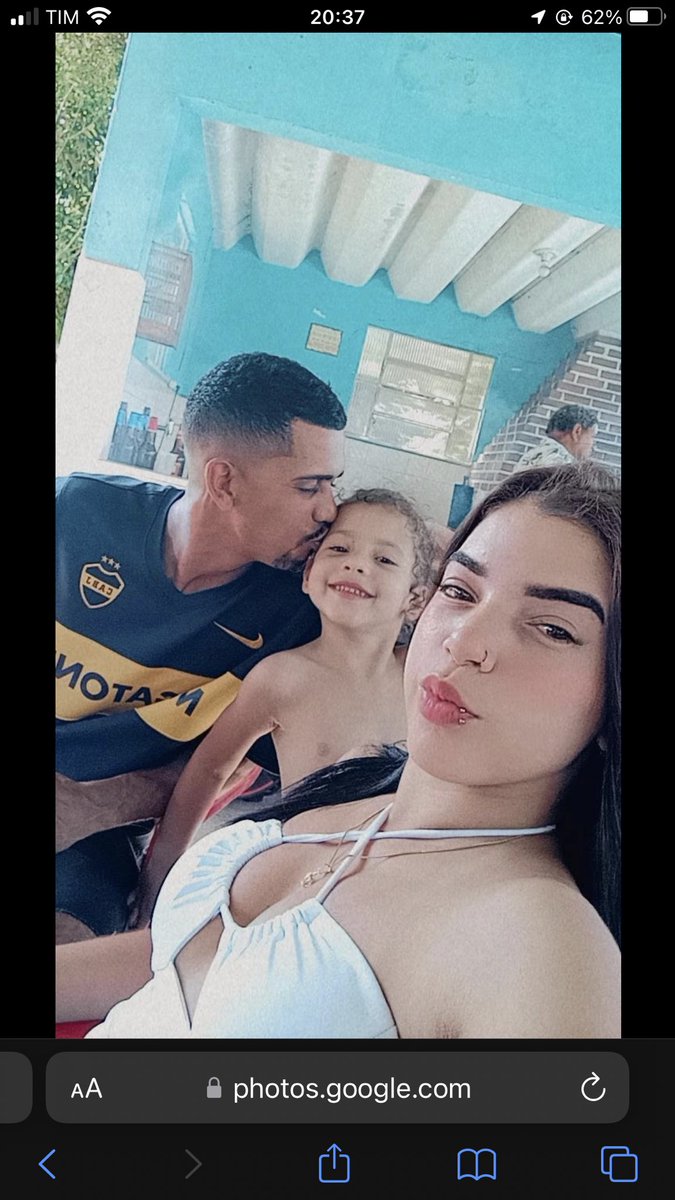 daniielle2002's tweet photo. Eu sempre vou te ama meu preto , não queria q fosse assim 😔mais Deus levou para um lugar melhor 😭sua família sempre vai lembrar de vc nego 💔da força pra nossa mãe dai de cima q aqui na terra vou fazer de tudo pra ela fica bem 😔😭😭😭💔 meu eterno chapadão 💔🥀🖤 https://t.co/01YCTP8U2h