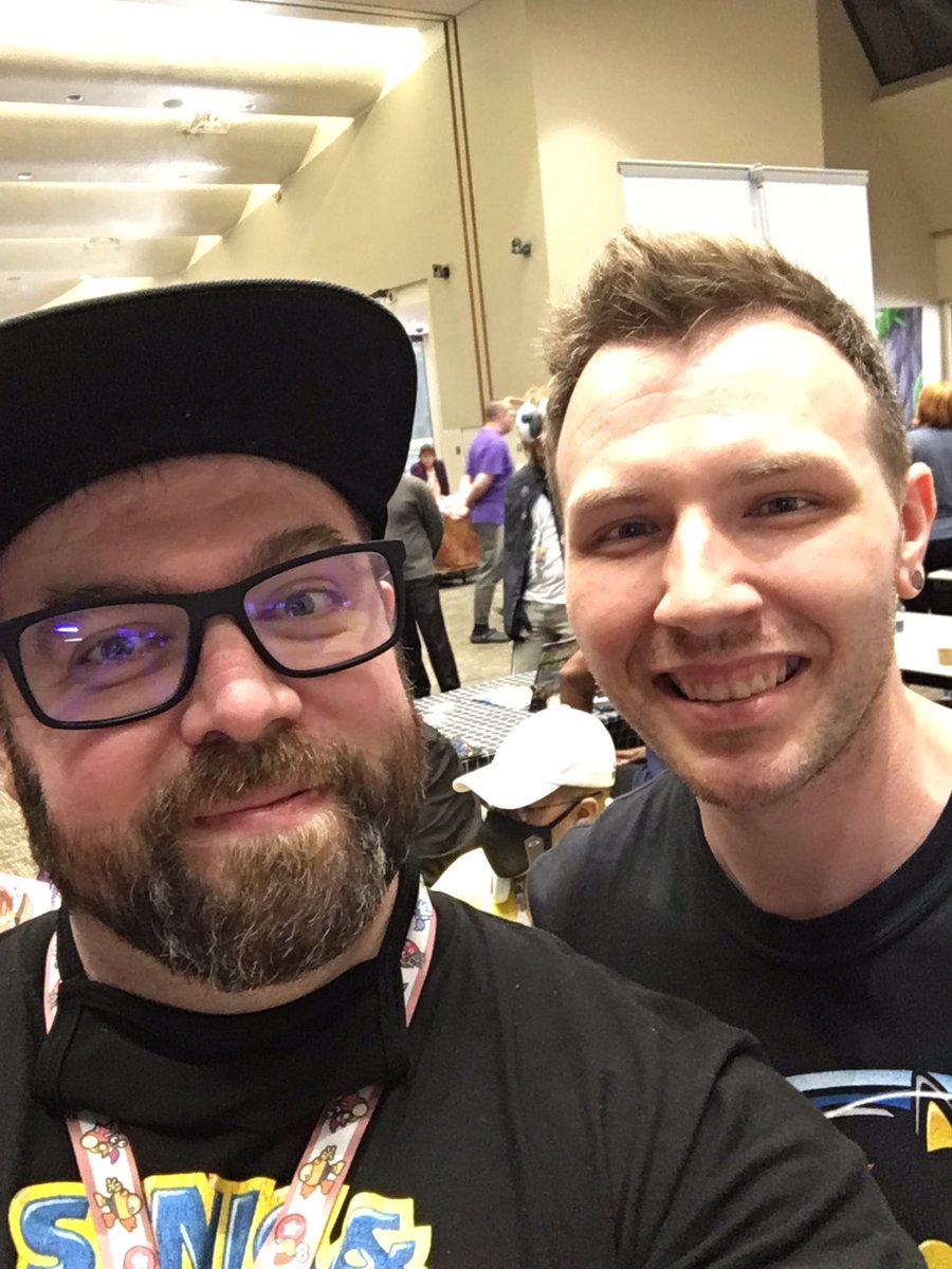Ravrous's tweet photo. Bit late but wanted wanted to share some photos taken at #sonicrevolution All amazing and inspiring artists and writers @Tyler_J_McGrath @GigiD_Sonic @tyson_hesse @Danny8bit You all truly motivate with your work thank you! https://t.co/cHUz2Ud3f1