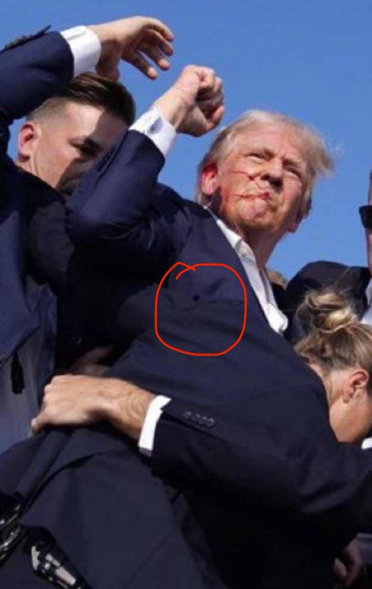 JillTheSculptor's tweet image. #trump
#bulletproofvest