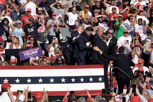 Brendan McCarthy (@bmccarthynews) on Twitter photo Globe reporter <a href="/JamesPindell/">James Pindell</a> was at the Trump rally in Butler. Here's his account: bostonglobe.com/2024/07/13/nat… Globe reporter <a href="/JamesPindell/">James Pindell</a> was at the Trump rally in Butler. Here's his account: bostonglobe.com/2024/07/13/nat…