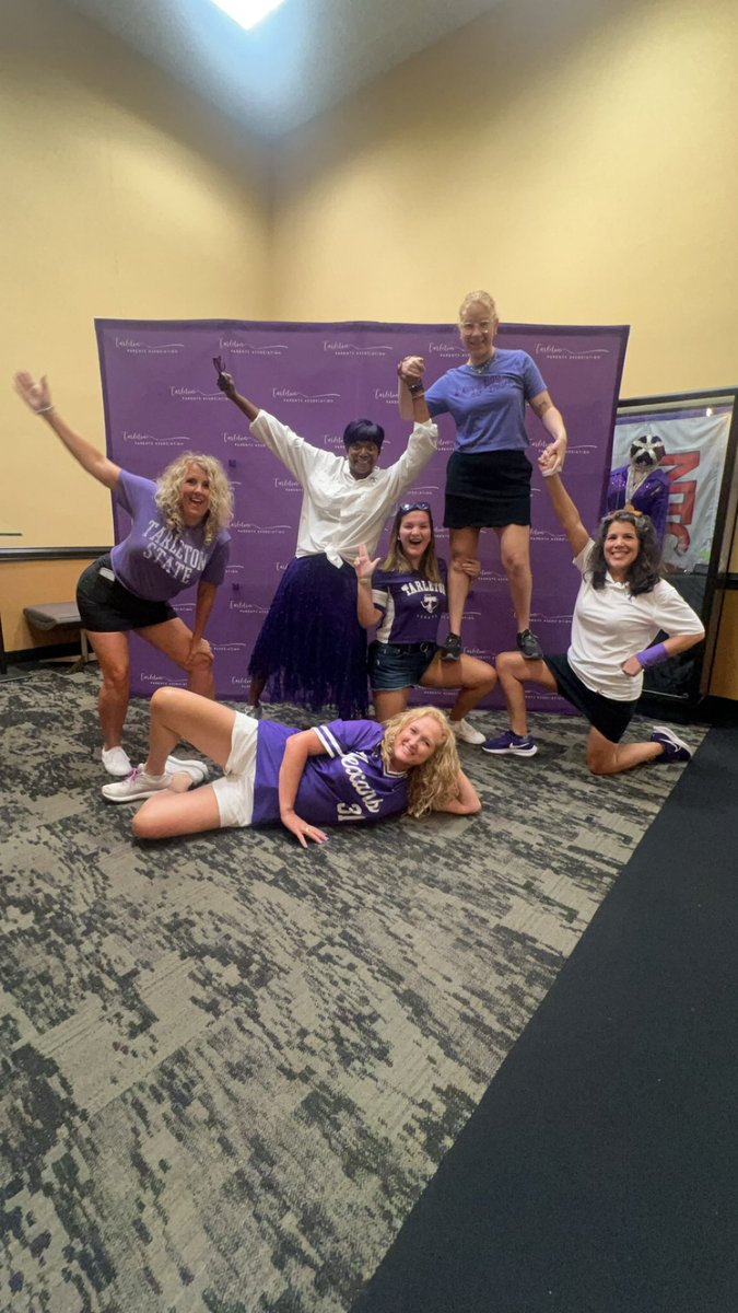 LathesTowns's tweet photo. From Orientation Day #11 to Bonfire Brush Day #2! Texans are making a difference while being the difference! #TarletonStrong #ThankYouTexans #ThankYouTexanCommunity https://t.co/CUu3eEEJSK
