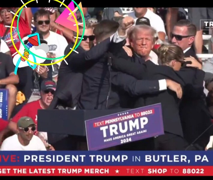 DeylaFKN's tweet photo. @isjulianee Aqui vemos claramente Feipe NETO sorrindo ,enquanto Trump é retirado do palco. Provavelmente sem Acreditar que o tiro não acertou em cheio. 
"QUE DEUS É ESSE QUE ESTÁ POR PERTO,QUE FEZ O SEU PROJETO NO DESERTO?! " https://t.co/1YKMSFx1fa