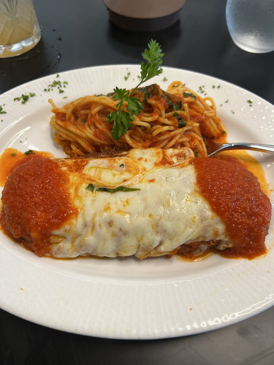 Tenleytown411's tweet photo. Talea is the latest addition to the restaurant scene in Cathedral Heights. 

Talea opened last month at the former Cafe Deluxe location (3228 Wisconsin Avenue). 

#CathedralHeights #Talea #TaleaDC https://t.co/eNHDVeJoVZ