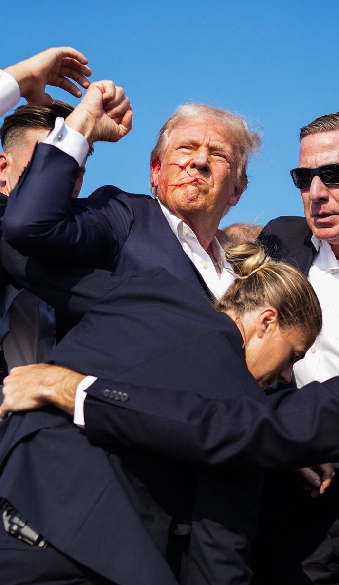 LindaTraitz's tweet image. If anyone doesn’t see that this is the fighter we need, I feel sorry for you.  

#Trump4America