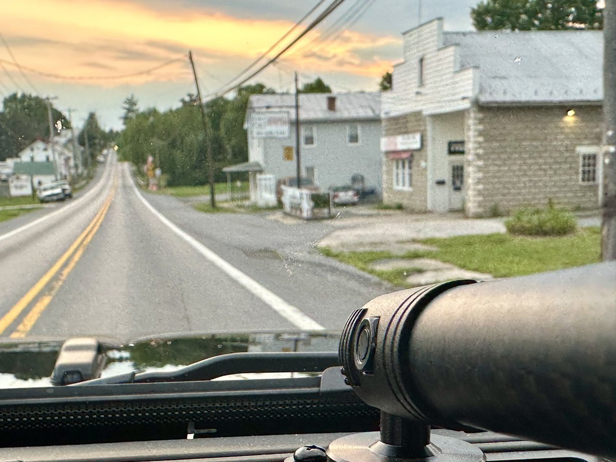 DadsPrayerCoach's tweet photo. Out for an evening Jeep ride! https://t.co/DsA9Gr4ARV