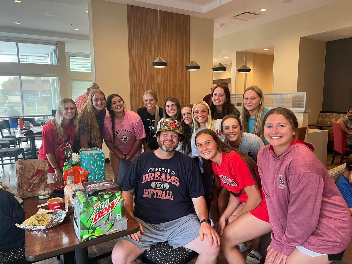 Dream collect the one seed in the top power bracket. Play tomorrow at 11:10 at Fred Beekman park D2! But first: top golf and Birthday shenanigans for coach Brad!
