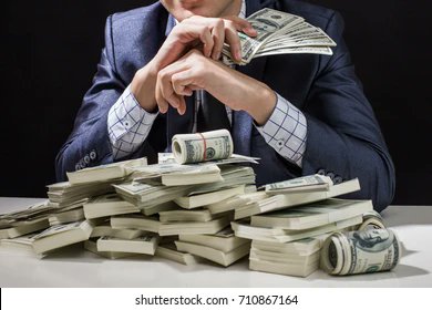 stysmmaker's tweet photo. @Whotfismick me after investing https://t.co/OgG3j4W6Ef