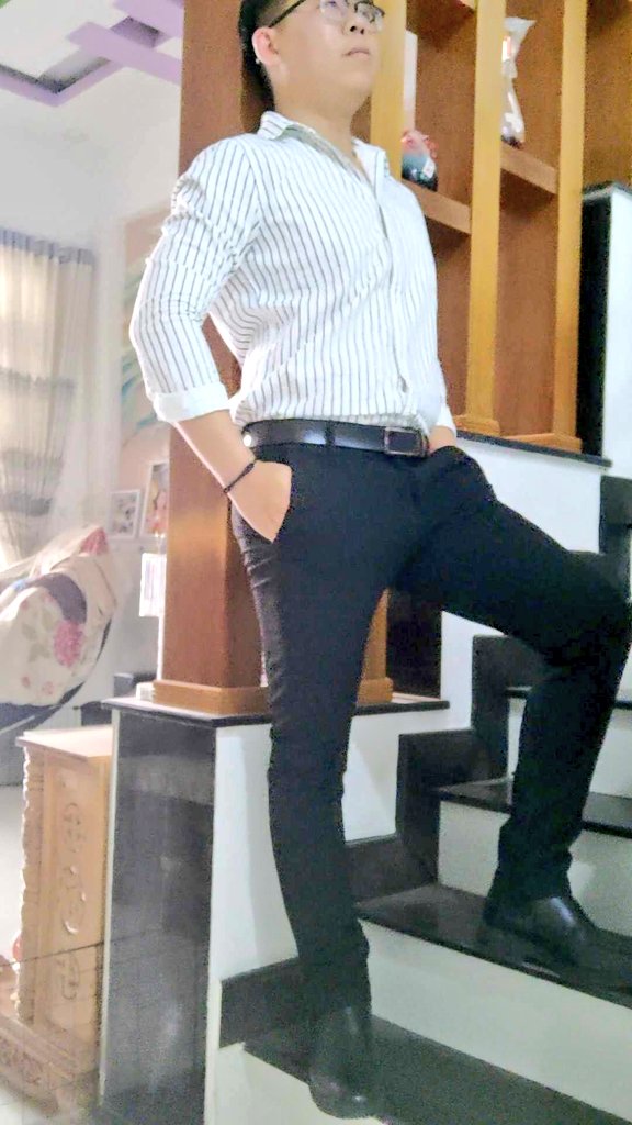 Nhanpham200495's tweet photo. Ae thích bộ dạng nào của B nhất
🍑🙈🙊 https://t.co/2vA3YVzdam
