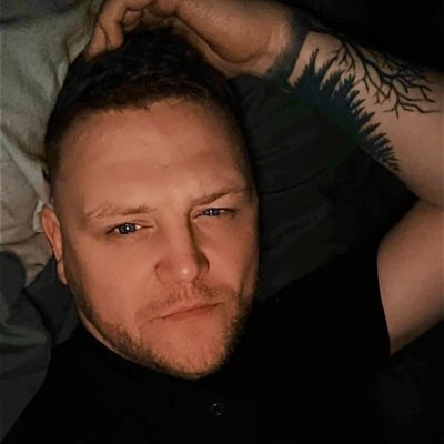 riley2386's tweet photo. #NewProfilePic https://t.co/lpKGww2pjM