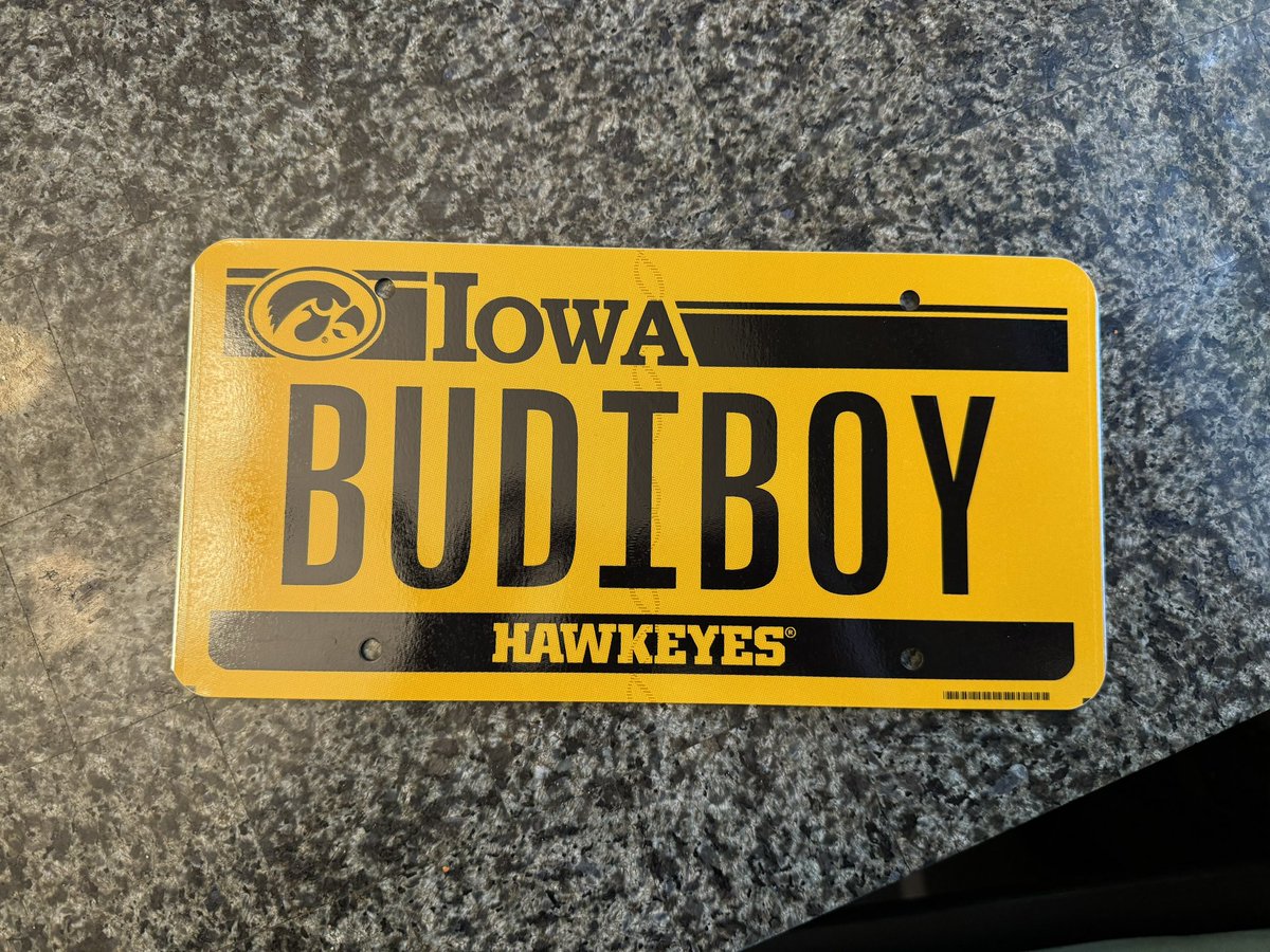 srenes81's tweet photo. @GaryDolphin @Hassel_Chris we were sent replacement plates for our vehicle, any chance on getting these signed? Up to mailing to you please let me know. @ACDCrocksJERK https://t.co/5rBak8TLmI