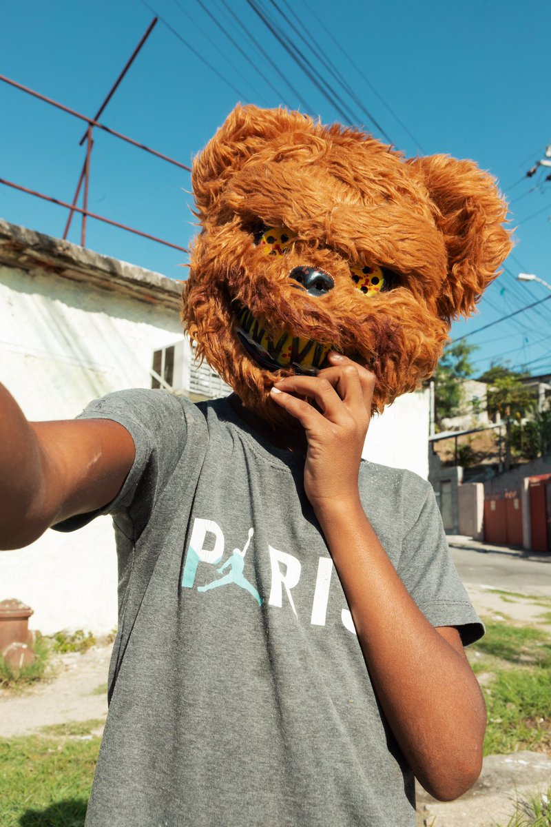 eliasmast's tweet photo. Algumas fotos still do clipe Movimento Rock do @eumajorrd x @yungLEALL mais fotos lá na outra. https://t.co/WdIwuZIwiJ