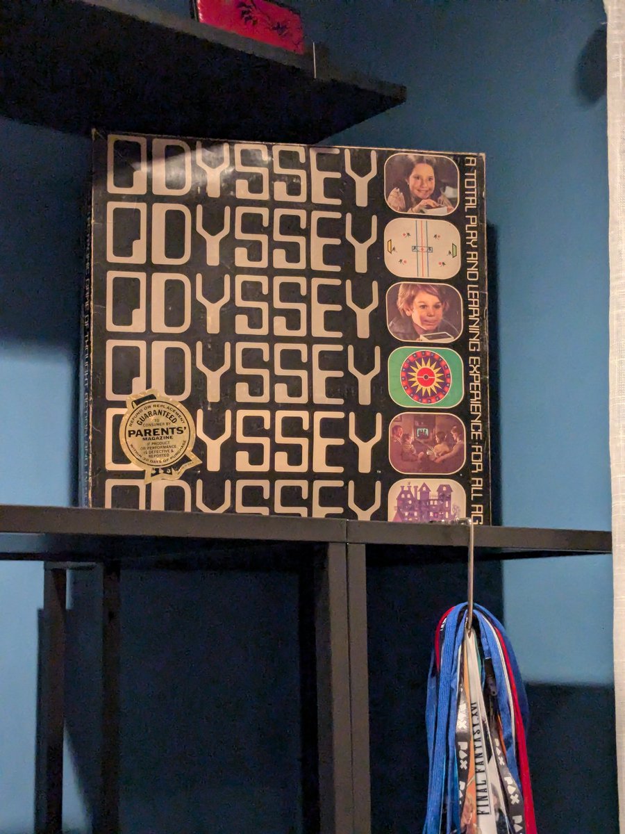 davinator1212's tweet photo. Finally displaying this relic. In the market for an acrylic box lol
#RETROGAMING https://t.co/qASXws6XkS