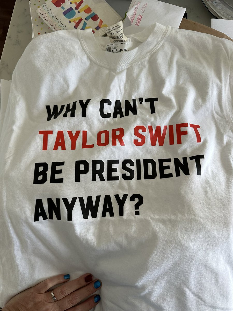 ACJBednar's tweet photo. @TayvisHaze my pre bedazzlement- concert shirt. https://t.co/XbB4R0rNbC