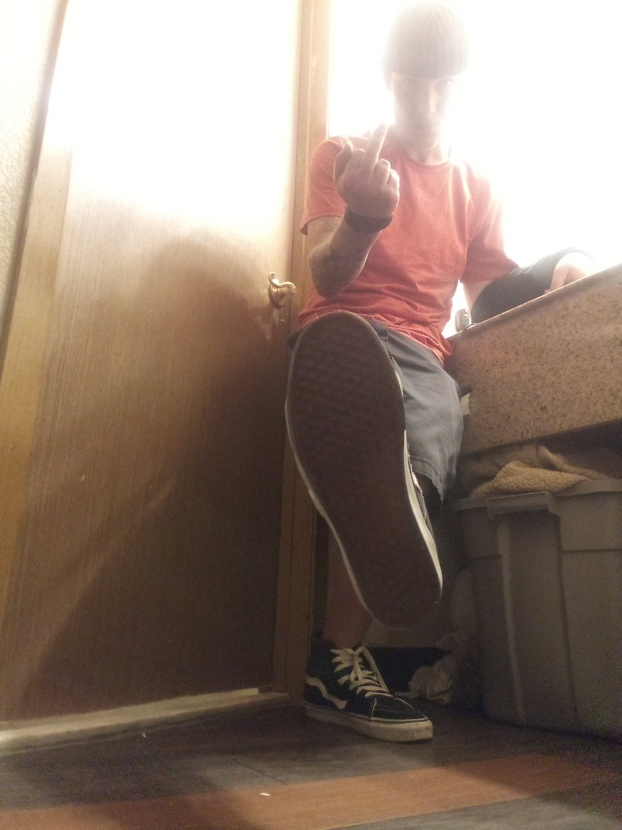 AlphaAlexStone's tweet photo. After your done gooning out on my alpha perfection, I'll I expect you to do is get on your knees and send $20 to the king. Followed by "thank you sir for allowing this loser to serve your perfection". Then slap you and spit on you. your reward loser. #findom @BestFootMasters https://t.co/nz6rsYzkl1