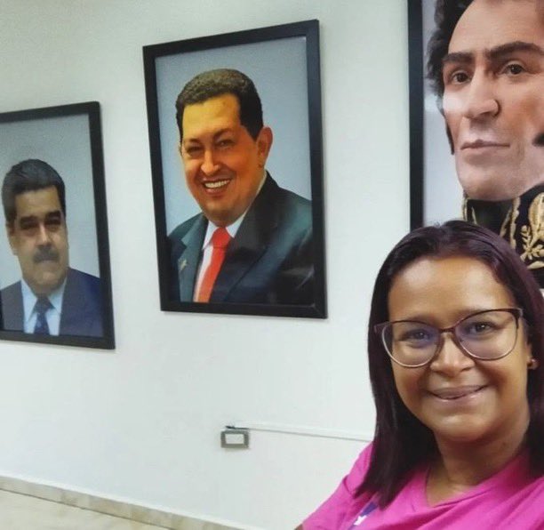inforportalnews's tweet photo. 🇻🇪 AHORA | CLARIBEL LUGO, NARDY MARTINEZ , TEXALIA  VAQUERO Y GERARDO ROZO. Éstos son los dirigentes adeptos al gobierno de Maduro que agredieron y amenazaron de muerte a la líder opositora María Corina Machado y al candidato presidencial Edmundo González.

Usuarios de X piden al Fiscal @TarekWiliamSaab  justicia.