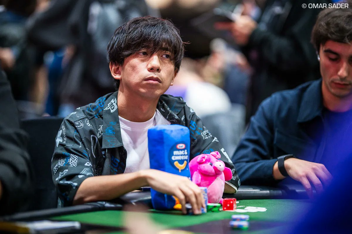 poker_KKtrend's tweet photo. 📢#WSOP速報
WSOP Main Event Day7にて、
HIroki Nawaさんが45位でフィニッシュ！

賞金$200,000を獲得しました。

45位という数字は、なんと昨年の世界のヨコサワさんと同じ順位！
2人には、奇跡や運命のようなものを感じますね。

▼結果を毎日更新⚡️
https://t.co/77SmcxRBK3