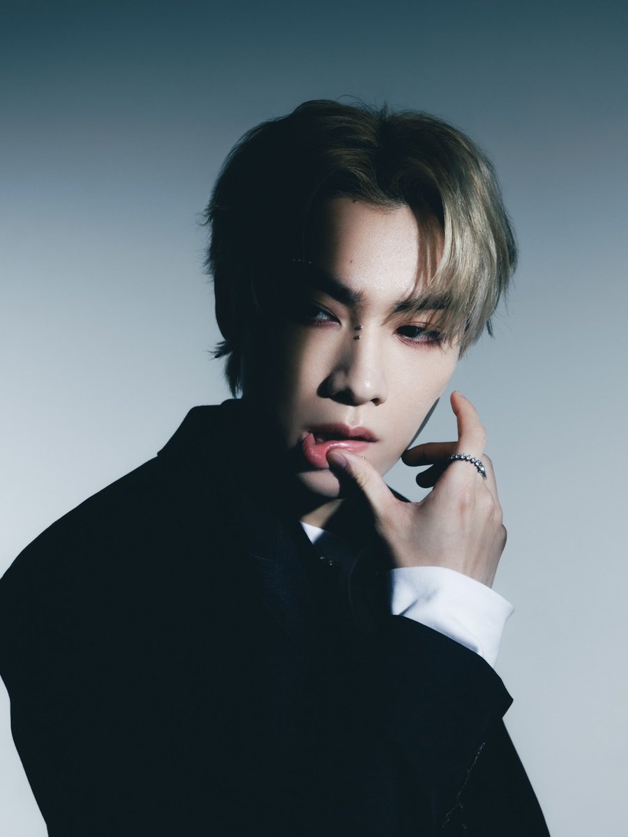 WayV Japan 1st Mini Album『The Highest』 Teaser Image #3 - DUEL