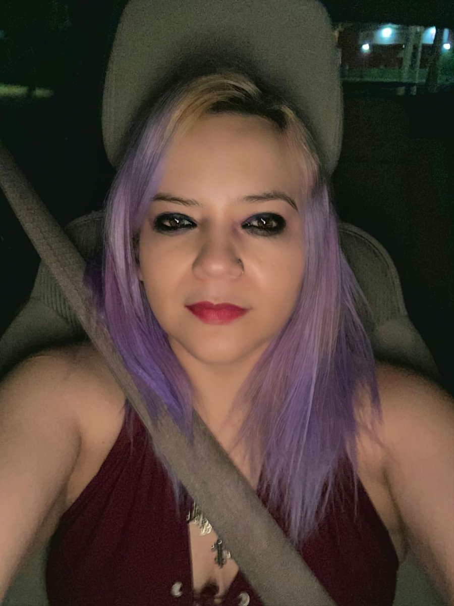 Casi nunca le subo de mi rostro a ver cuantos RT me dan para que les siga subiendo fotos así