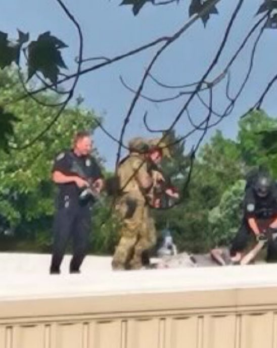 DapperTurtles's tweet image. The dead shooter is not the person they’re saying it is. Please retweet for reach! @laralogan @LauraLoomer @dbongino @Cobratate @TuckerCarlson @DanScavino