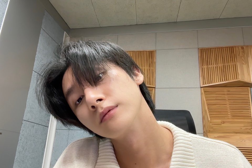 shipzianne's tweet photo. 와이거왤케좋지
진짜유기연사진첩에잇을법한남친셀카같다 https://t.co/MLEzeH6vHV