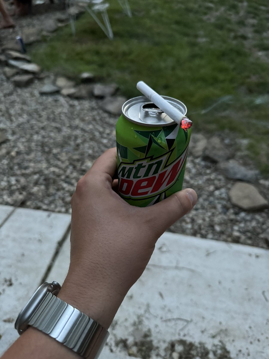 johnnygaswraps's tweet photo. Libs thought they could take 45 down tonight.. all time bullshit!!! More #GasWraps… more #Coldies… more #Cigs!!!!!!!!! GOD BLESS AMERICA 🇺🇸🇺🇸 https://t.co/2Tl1jWnwdC