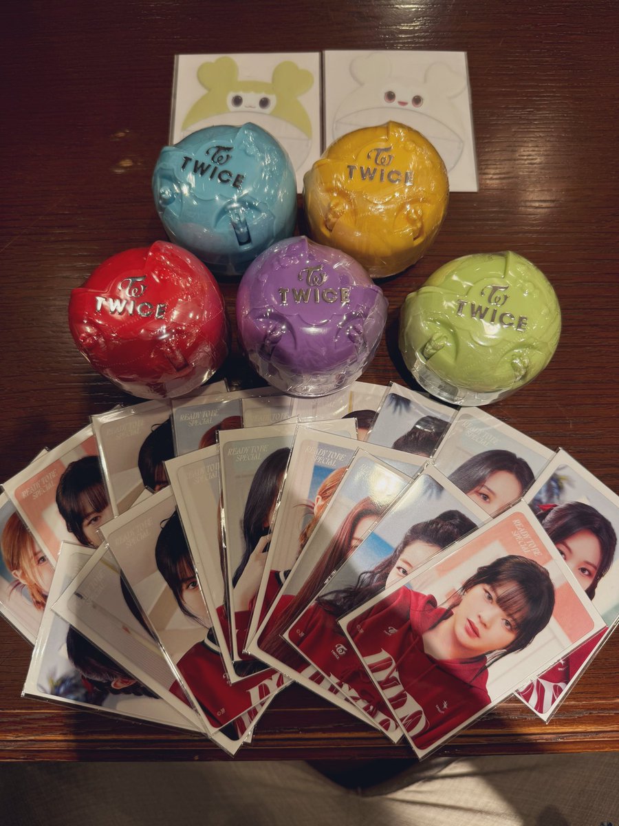 twice05_13's tweet photo. ガチャとクジ。
ガチャ被らんかったから勝ち。
クジはまあこんなもんやな。
ライブ楽しみ！ https://t.co/ntIgA0WtBB