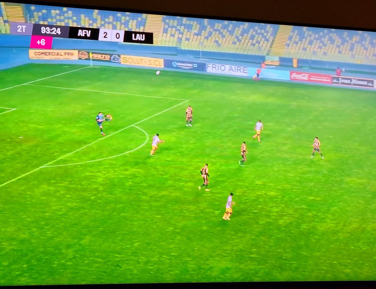 pamelitazb's tweet photo. No defraudaste Vialito lindo 💛🖤💛
#yavial #fernandezvial #vamosquesepuede https://t.co/Yn5L8JMWWZ