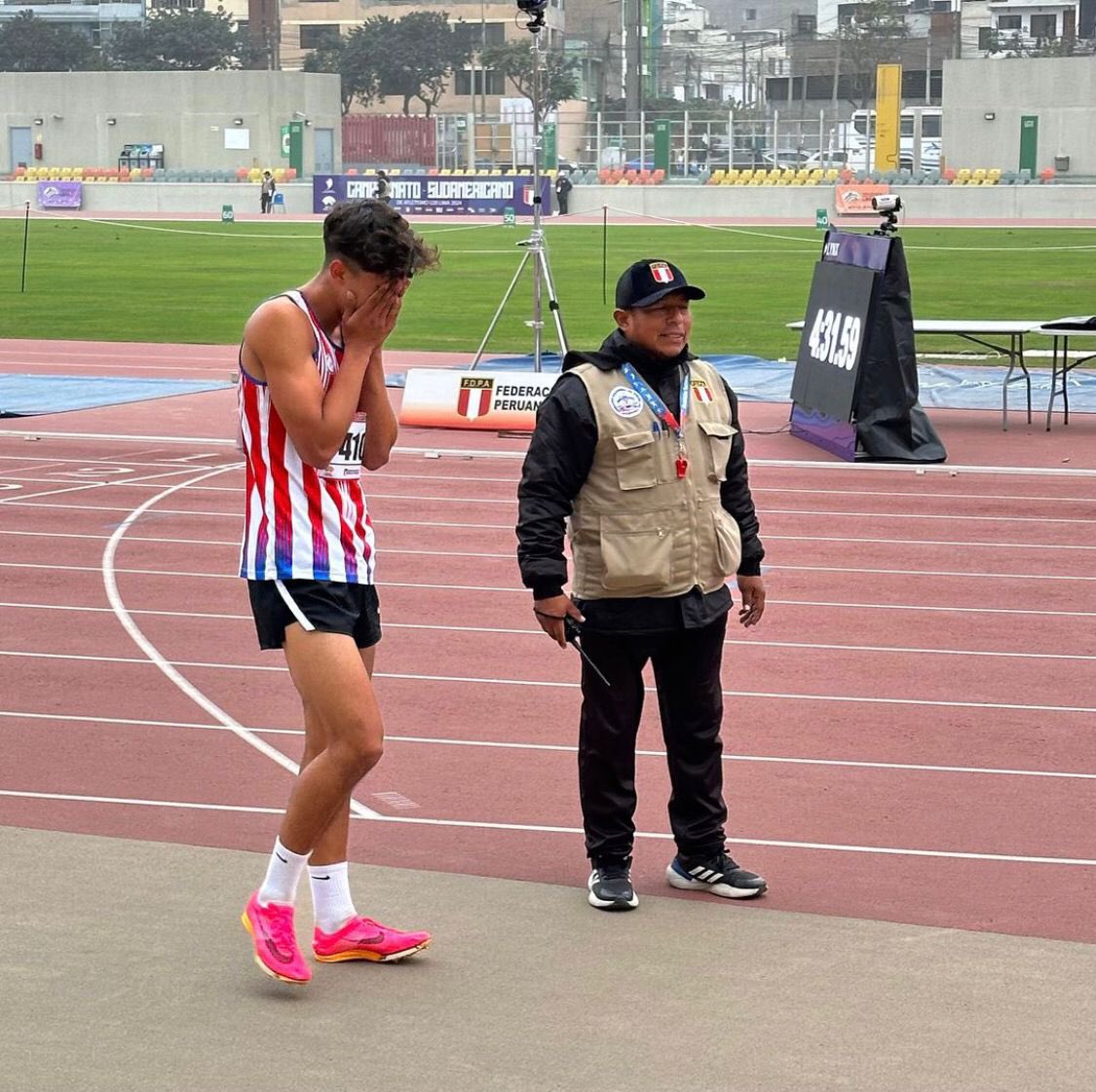 sndpy's tweet photo. 🇵🇾🏅Paraguay en lo más alto del podio🏅🇵🇾

#Atletismo🏃🏻‍♂️ • Alexander Männel del #TeamParaguay🇵🇾 se consagró monarca del Campeonato Sudamericano U20 en #Lima🇵🇪

Nuestro joven compatriota arrasó en la pruebas de Decatlón con 6868 puntos.

Felicidades Alexander🥳

#ElDeporteNosUne🤝 https://t.co/9K6TKJNMtS