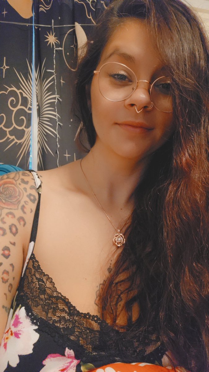 EnchantedRae✨ tweet media