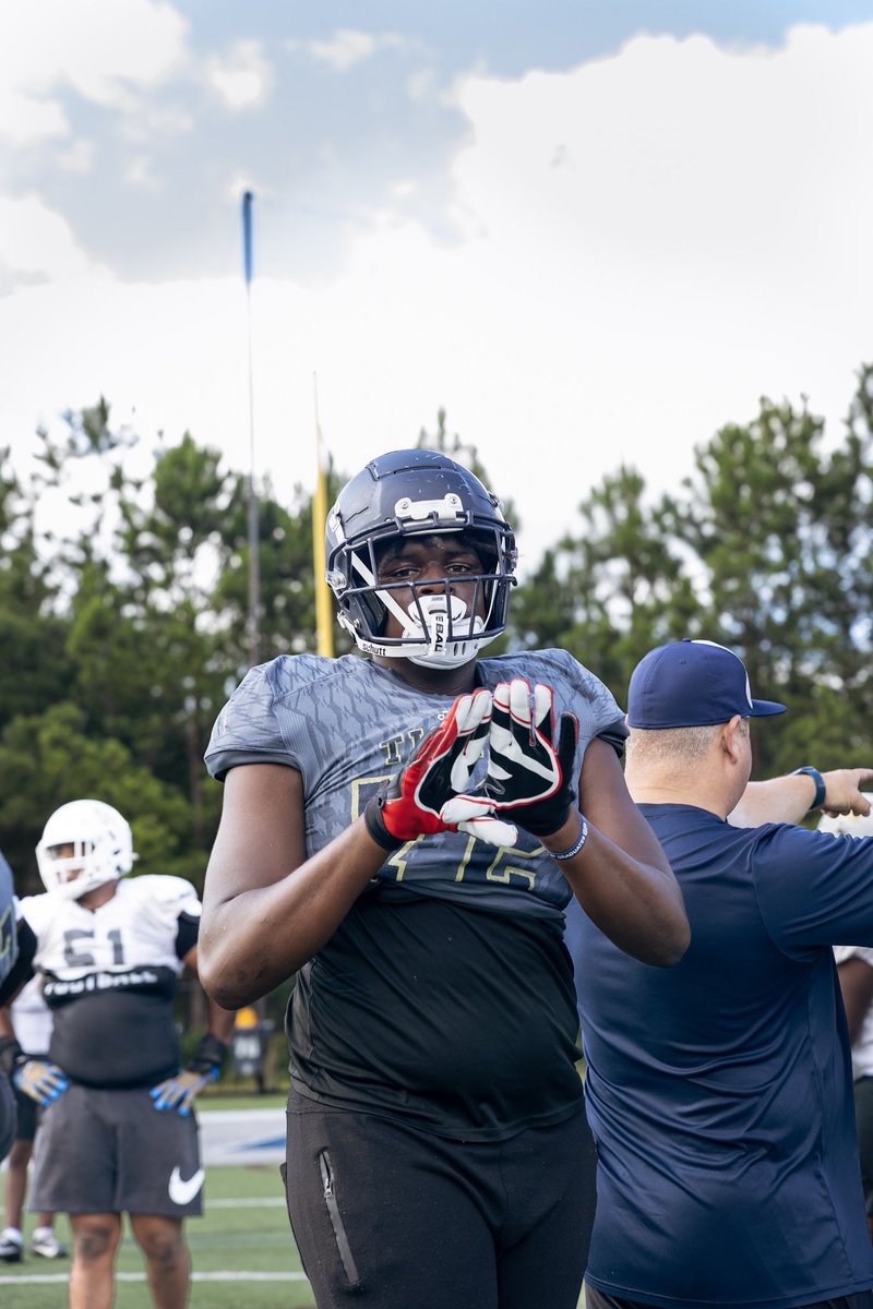 Eddie73Alford's tweet image. Less than 30 days from game 1 #letswork #outworkyesterday @GoMVB @recruitDCHS