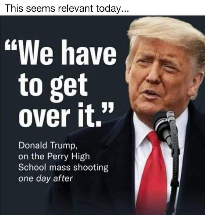 MarilynRautenb1's tweet image. #Trumpclownshow
#Trumpisajoke
Trump will be selling one inch pieces of his blood-stained suit in the next few days.
#TrumpisaGRIFTER