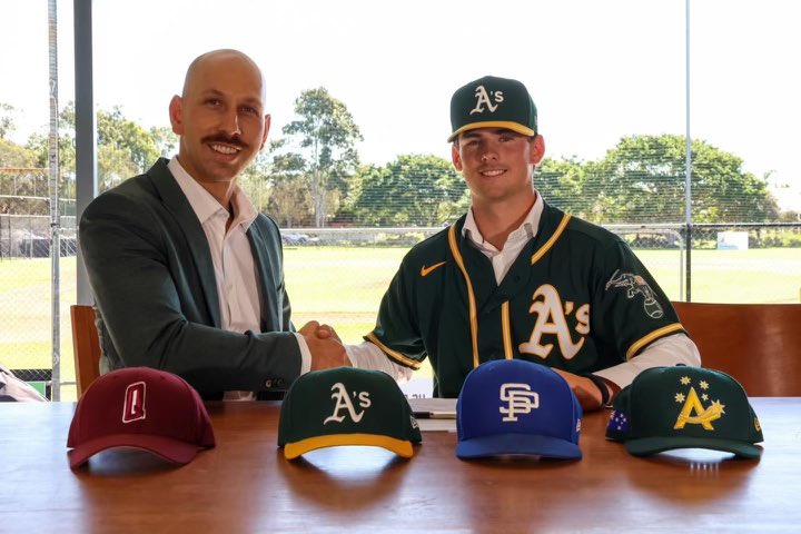 The A’s have signed international free agent 2B Max Durrington. A native of Gold Coast, Australia, Max was signed by A’s scout Dan Betreen (pictured with Max below) and is the son of former Major League infielder Trent Durrington.