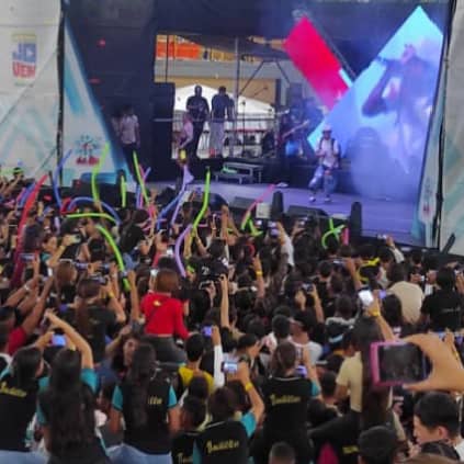 notieducatetru's tweet photo. #13Jul|| ¡Jóvenes trujillanos disfrutaron del Mostacho Fest Bachiller 2024! ⏩ https://t.co/dvuYuy74zI

#PoesíaEnMovimiento 
#TrujilloVanguardiaEducativa
#MPPE #MPPEducacion

@NicolasMaduro @_LaAvanzadora @MPPEDUCACION @Gerardo4fPsuv @GobTrujillo https://t.co/TS6TyIU5hL