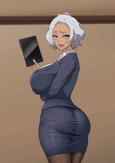 最初ミニスカだと思ってて描いたやつと
ミニスカじゃない事に気付いてから描いたやつ 