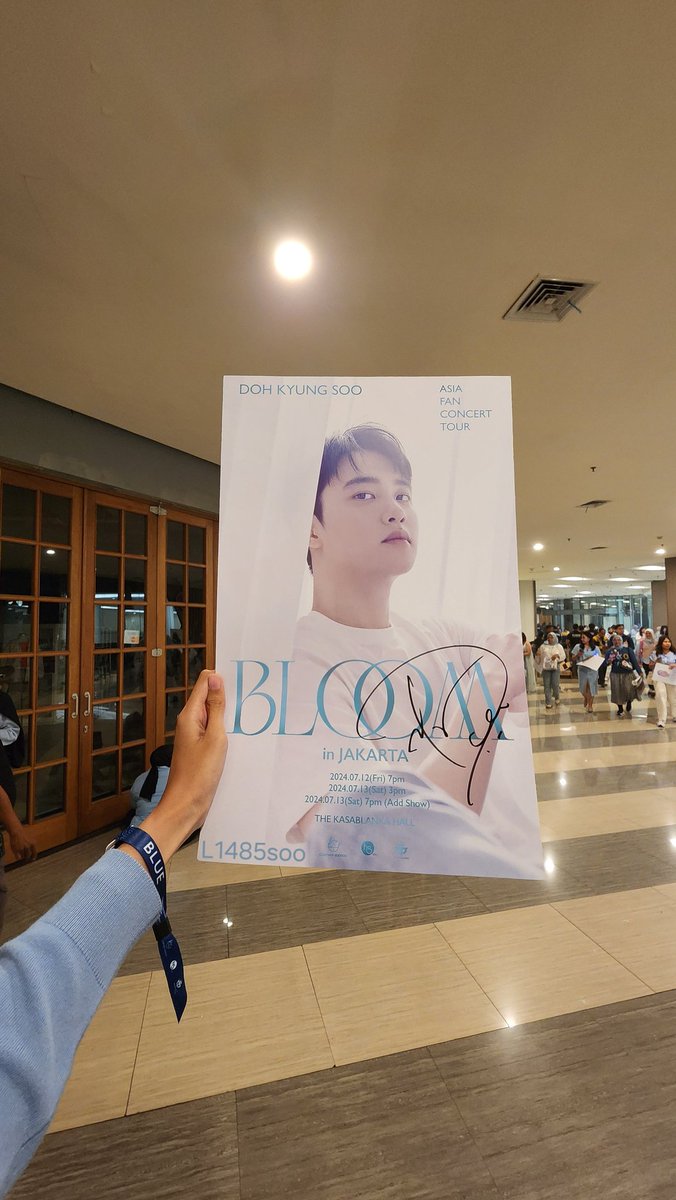 L1485soo's tweet photo. July 13, 2024 
🤍💙

#도경수 #디오 #DOHKYUNGSOO #FANCONCERT_BLOOM_inJKT https://t.co/CSlkIQeiuR