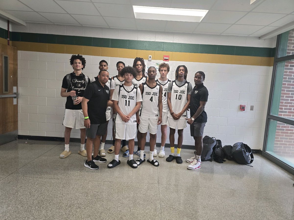 marcusadams03's tweet photo. What an incredible journey w these guys! 1 game short from Augusta live bracket  play, finished 8-4 overall @NikeEYB champions league but these dudes battled! Thank you @TheJoeJohnson7 Also, to our coaching staff: Mahl, Lee, Thank you! You guys are unreal!  @jamahl3 @TEAMISOBBALL https://t.co/qzF08KYjnO