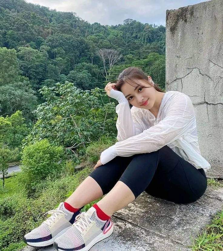 Cara menikmati hidup dengan menikmati keindahan alam sekitar