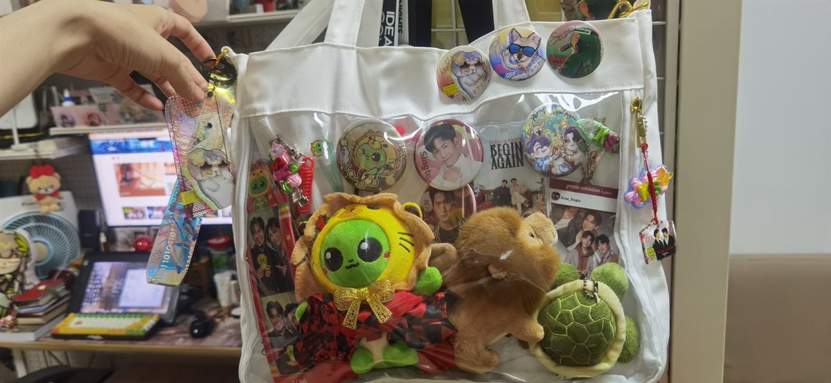 ransura_'s tweet photo. ピラヤパーティーでもらったgwの一部も装着して、マカオへゴー🤟🌀 https://t.co/iW0W1YoEWo