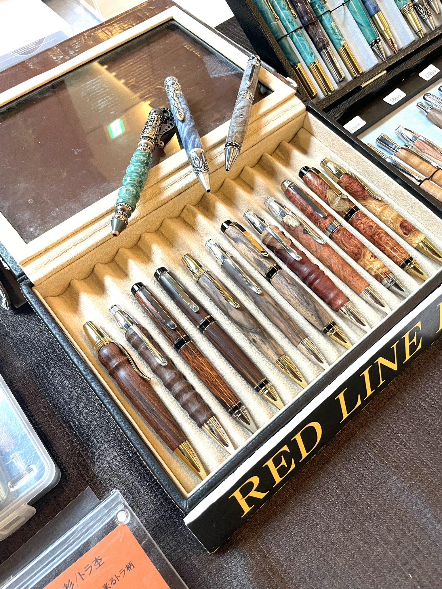 木軸ペン 屋久杉 虎杢 希少・虎杢・光明杢】長寿の木・屋久