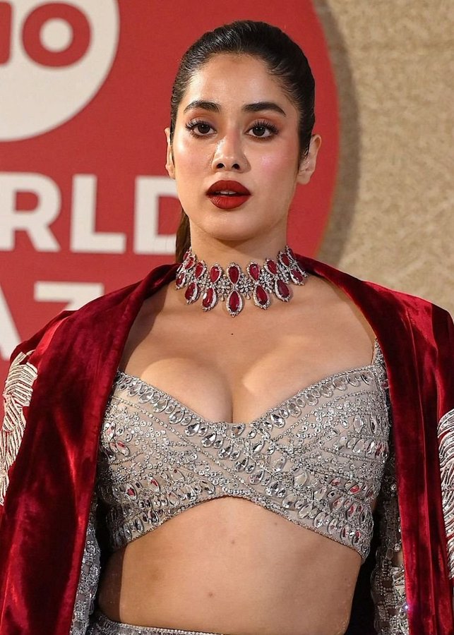 GSaZy5PWUAAHjc5?format=jpg&name=900x900