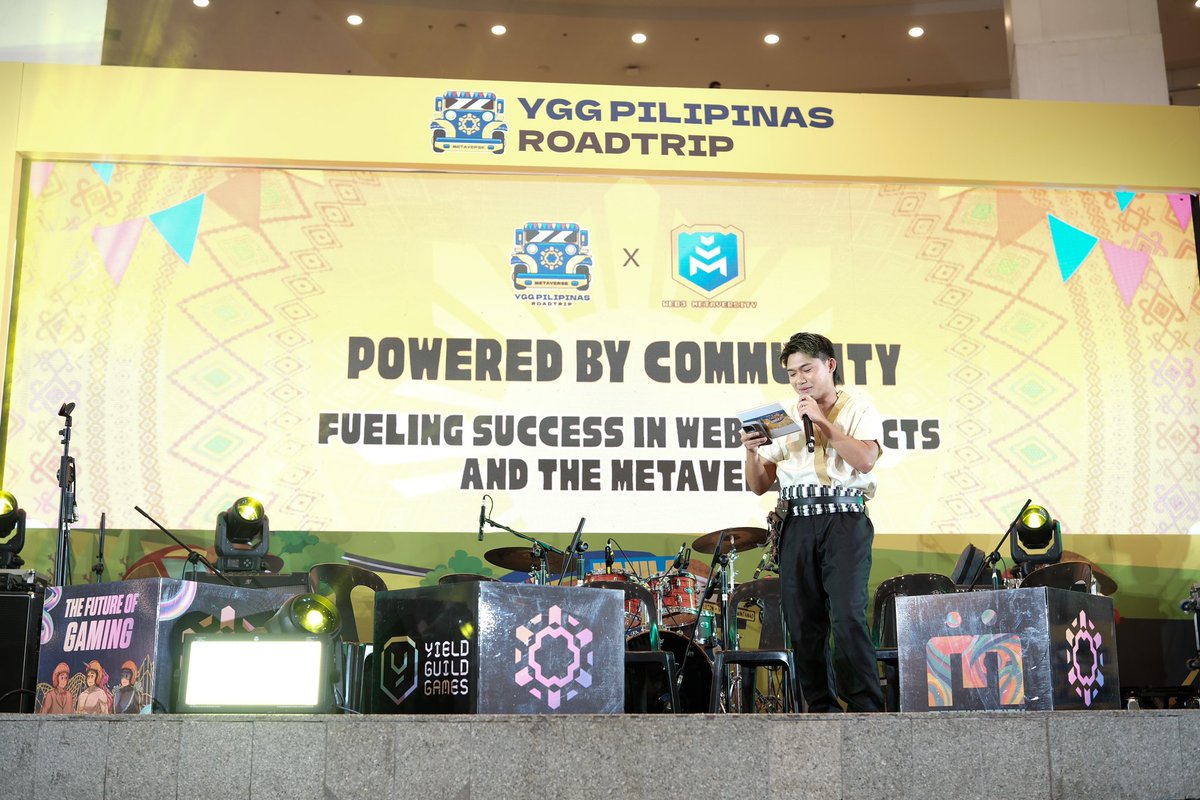 MFWCaravan's tweet image. INTERN UPDATE

@W3Metaversity segment at the #YGGRoadtripManila talking about the "Powered by Community: Fueling Success in Web3 Projects and the Metaverse" with:  👉 @yellowpantherx
👉 @Kaizergaming88
👉 @GwapongHaseyo of BCH
👉 @CMahalay of @NftxStreet
