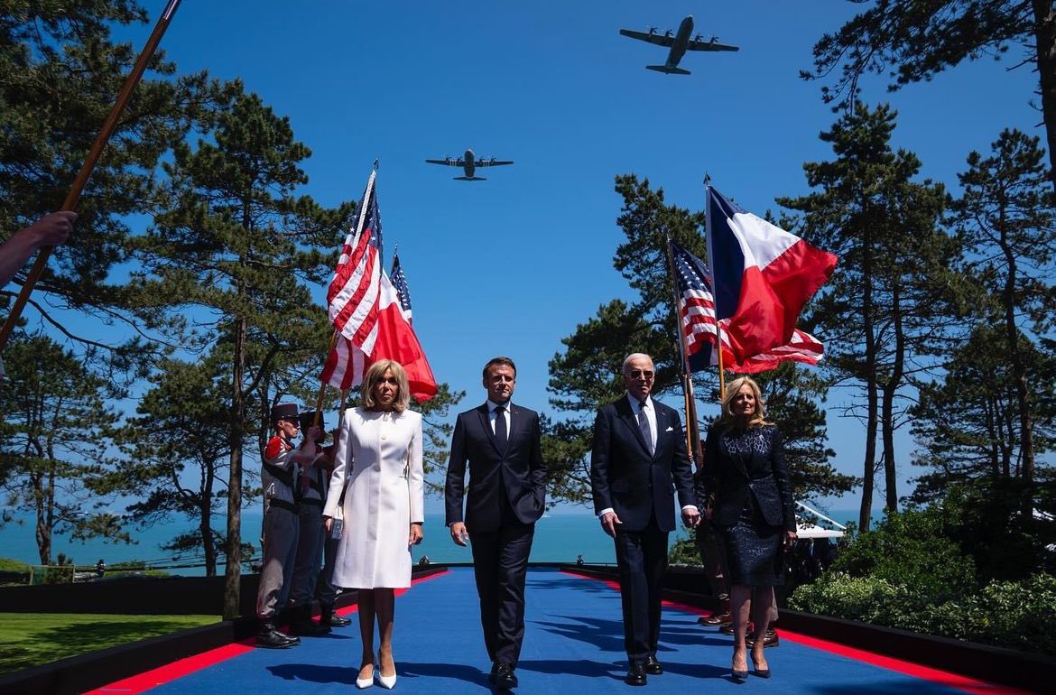 mayatcontreras's tweet photo. .@AP photographer, Evan Vucci, who took the photos of Trump mid assassination attempt, also took this photo of @POTUS Biden last month in Normandy for D-Day with Macron. I am very glad that Evan and other members the press were unharmed tonight. https://t.co/iIGcKO9860