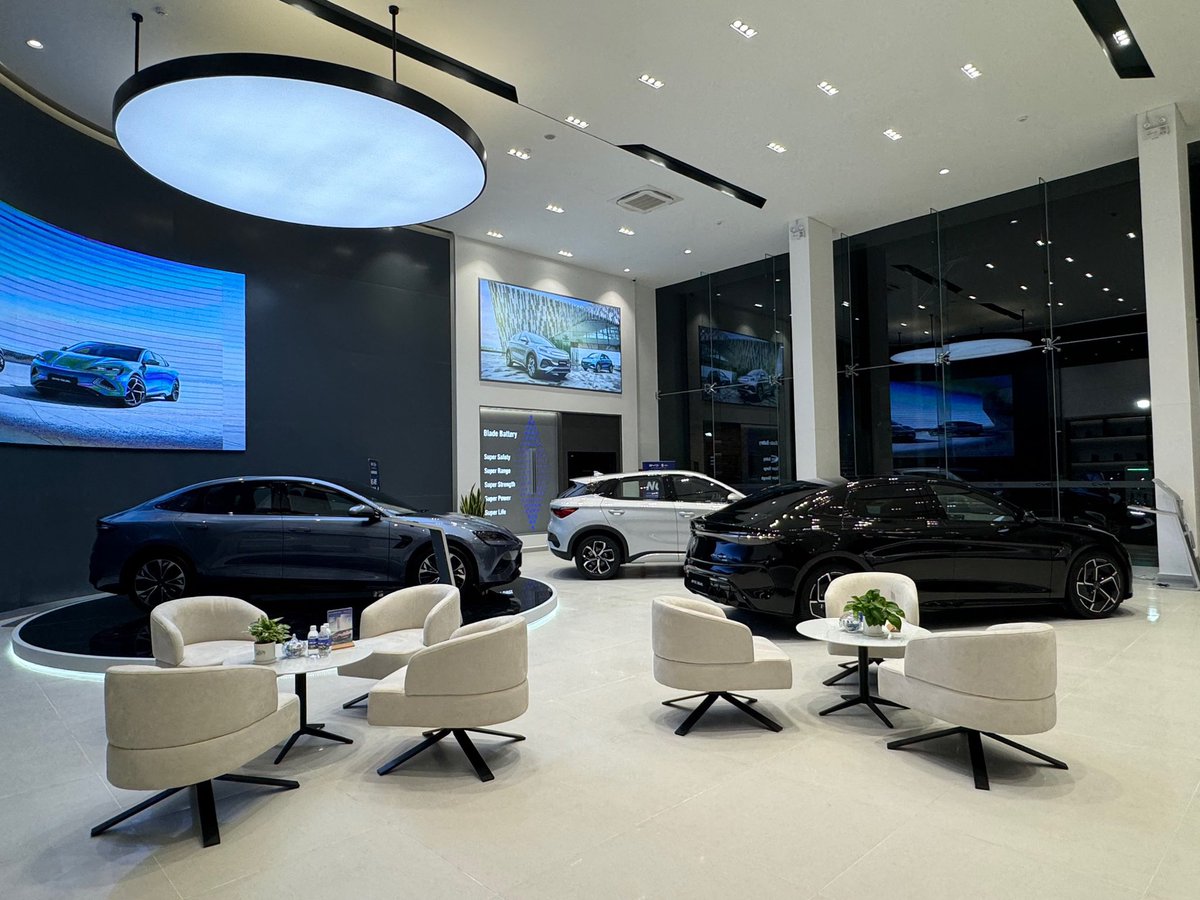 Xcar VN tweet media